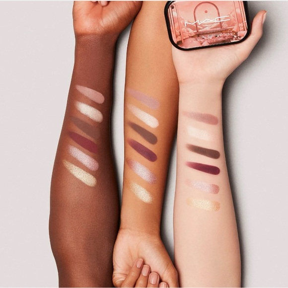 MAC Connect in Colour Eyeshadow Palette - Picture 7 of 7